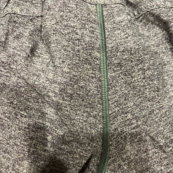 Lululemon Track That High-Rise Lined Short 3” inseam size 4 - Picture 8 of 10